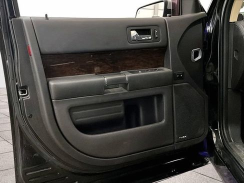 Used 2015 Ford Flex Limited w/ Equipment Group 303A AWD/4WD image 22