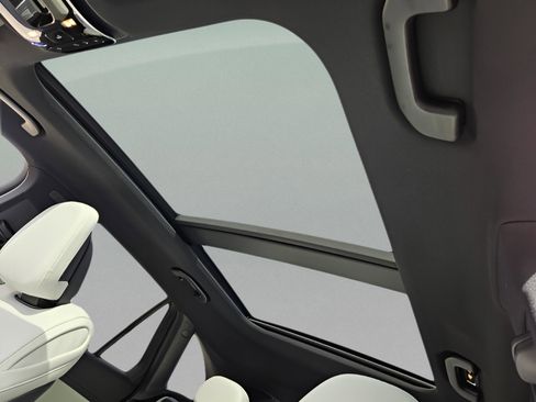 New 2026 Mercedes-Benz GLC 300 image 17