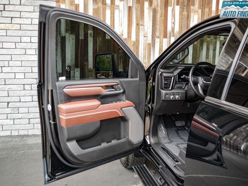 Used 2025 GMC Sierra 2500 Denali Ultimate w/ Max Trailering Package AWD/4WD image 10