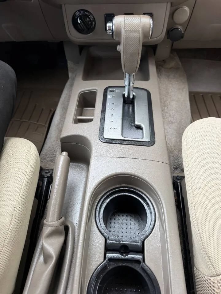 Used 2011 Suzuki Equator Sport AWD/4WD image 29