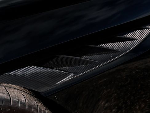 Used 2023 Aston Martin DBS Coupe RWD image 23