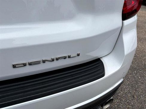 Used 2023 GMC Yukon Denali image 44