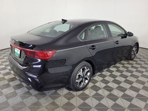 Used 2021 Kia Forte LXS FWD image 9