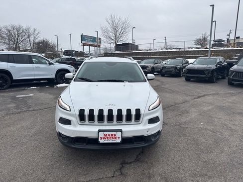 Used 2014 Jeep Cherokee Latitude w/ Comfort/Convenience Group image 3