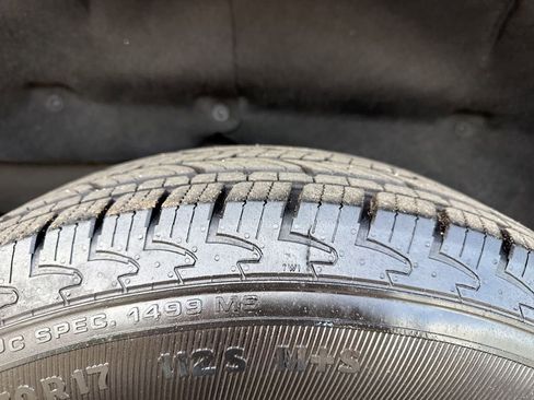 Used 2023 Chevrolet Silverado 1500 LT w/ Leather Package image 35