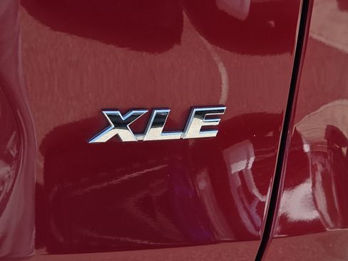 Used 2023 Toyota RAV4 XLE w/ Convenience Package FWD image 30