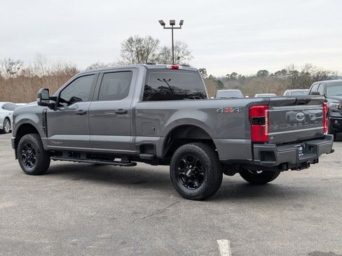 Used 2023 Ford F250 XL w/ STX Appearance Package image 7