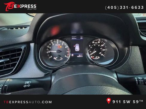 Used 2021 Nissan Rogue Sport S image 21