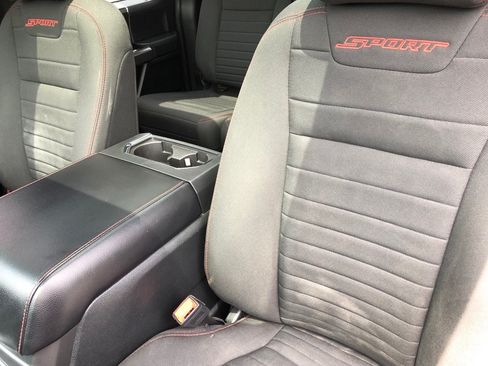 Used 2018 Ford F150 XLT w/ Equipment Group 302A Luxury AWD/4WD image 21