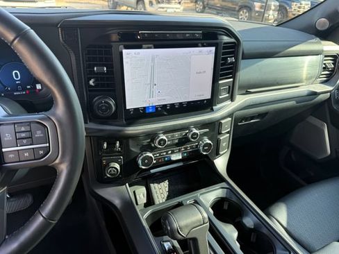 Used 2024 Ford F150 Lariat w/ Equipment Group 502A High AWD/4WD image 19