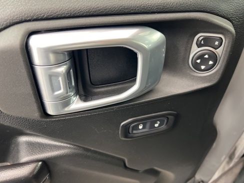 Used 2021 Jeep Wrangler Unlimited Sport image 12