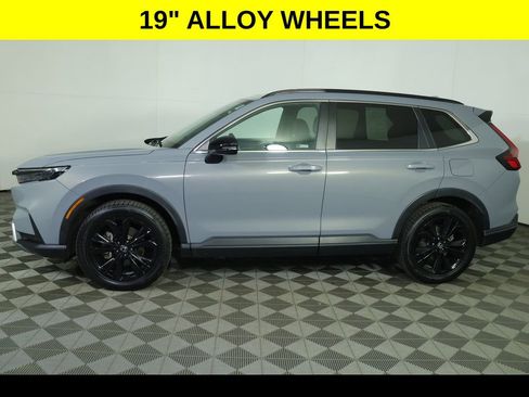 Used 2023 Honda CR-V Sport Touring image 8