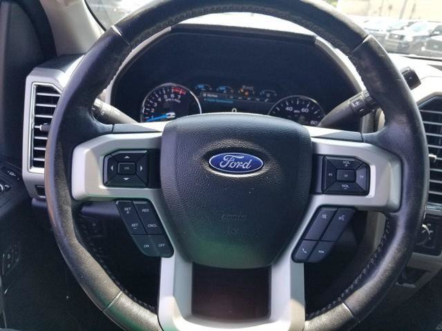 Used 2017 Ford F250 Lariat w/ Lariat Ultimate Package AWD/4WD image 23