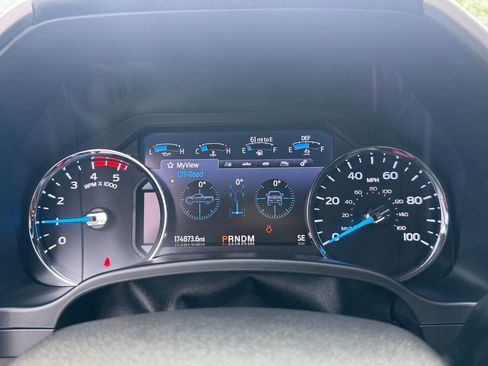 Used 2021 Ford F250 Lariat w/ Lariat Ultimate Package AWD/4WD image 14
