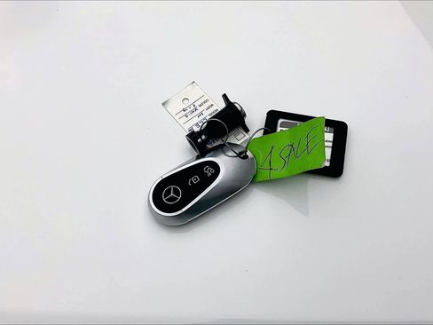 Used 2025 Mercedes-Benz CLE 300 4MATIC Coupe image 14