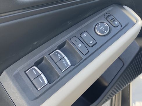 Used 2023 Honda Accord EX image 17