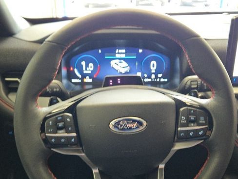Used 2025 Ford Explorer ST AWD/4WD image 31