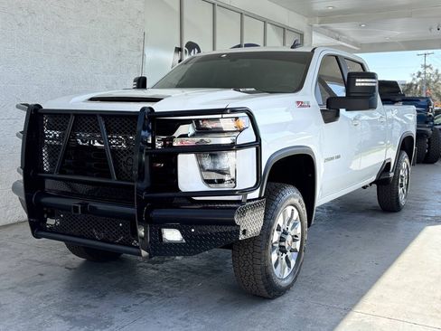 Used 2021 Chevrolet Silverado 2500 LT w/ All Star Edition AWD/4WD image 3