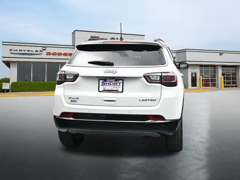 Used 2024 Jeep Compass Limited w/ Elite Group AWD/4WD image 4