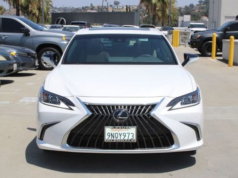 Certified 2024 Lexus ES 300h w/ Premium Package FWD image 2