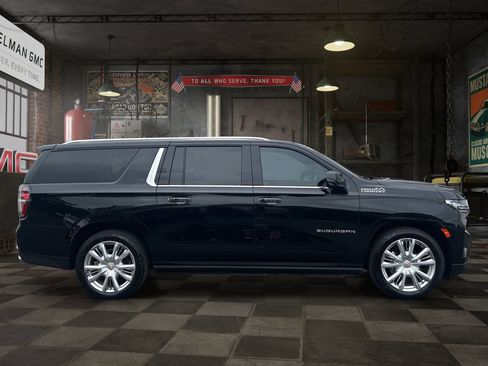 Certified 2024 Chevrolet Suburban High Country AWD/4WD image 4