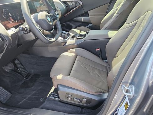 Used 2025 BMW X3 xDrive30i w/ Premium Package AWD/4WD image 16