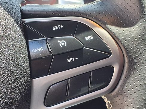 Used 2023 Dodge Charger SRT Hellcat w/ Harman/Kardon Audio Group RWD image 17