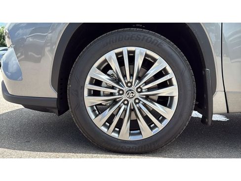 New 2026 Toyota Highlander Platinum AWD/4WD image 82