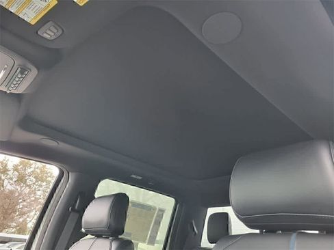 New 2026 Ford F250 Platinum image 19