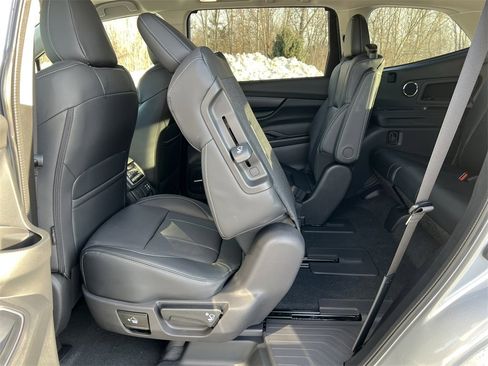 New 2026 Subaru Ascent Limited image 6