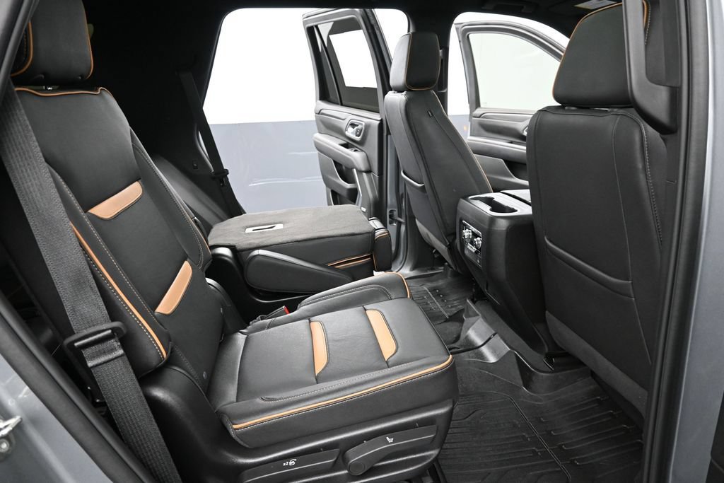 Used 2023 GMC Yukon AT4 w/ LPO, Floor Liner Package AWD/4WD image 23