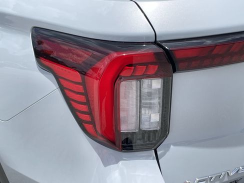 New 2026 Ford Explorer Active w/ Active Comfort Package RWD image 8