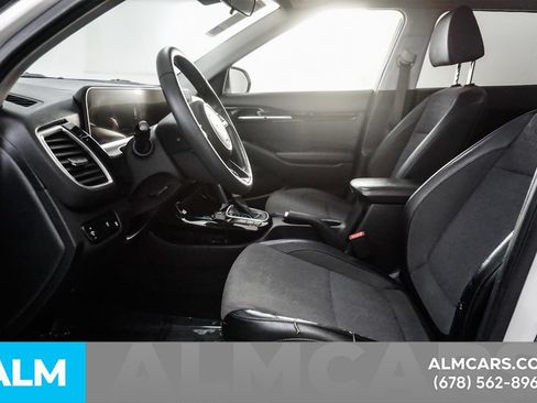 Used 2024 Kia Seltos S FWD image 16