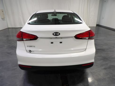 Used 2018 Kia Forte LX w/ LX Rear Camera Package FWD image 5