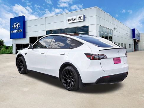Used 2023 Tesla Model Y Long Range AWD/4WD image 7