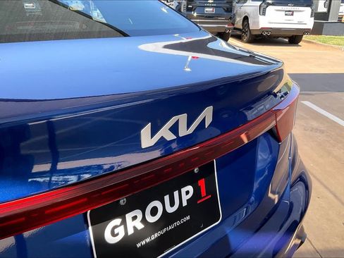 Used 2024 Kia Forte LXS FWD image 29