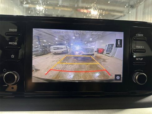 Used 2023 Kia K5 LXS image 18