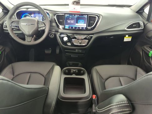 New 2026 Chrysler Pacifica Select FWD image 15