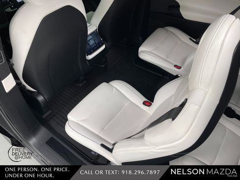 Used 2023 Tesla Model X Plaid image 29
