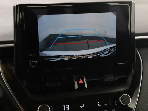 Used 2025 Toyota Corolla LE image 24