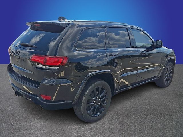 Used 2020 Jeep Grand Cherokee Altitude AWD/4WD image 4