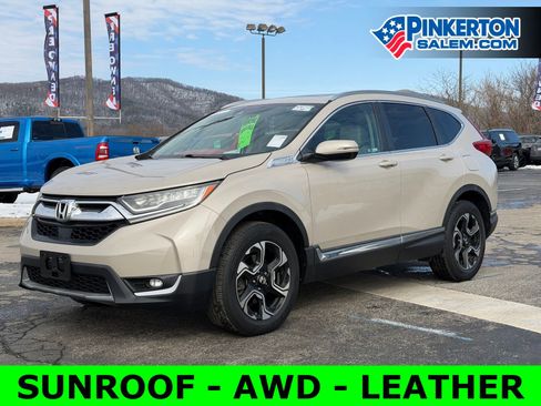 Used 2018 Honda CR-V Touring image 2