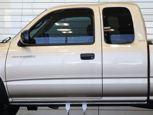 Used 2004 Toyota Tacoma 4x4 Xtracab V6 image 62