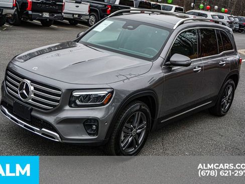 Used 2025 Mercedes-Benz GLB 250 GLB 250 w/ Exclusive Package image 15