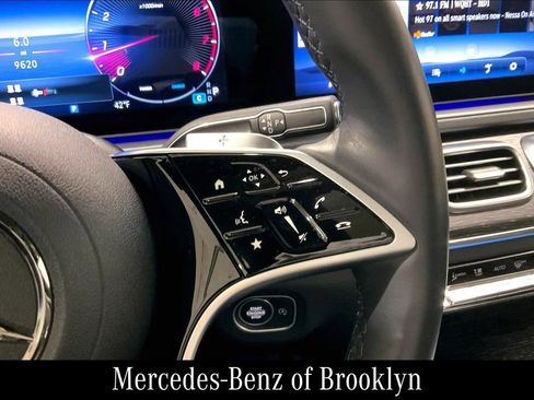 Certified 2024 Mercedes-Benz GLS 450 4MATIC image 25