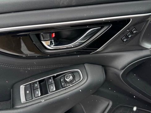 Used 2023 Subaru Outback Limited image 13