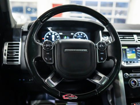 Used 2017 Land Rover Range Rover Long Wheelbase Supercharged image 28