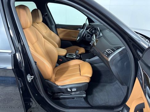 Used 2022 BMW X3 xDrive30i w/ Convenience Package AWD/4WD image 4