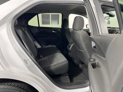 Certified 2024 Chevrolet Equinox LT AWD/4WD image 16