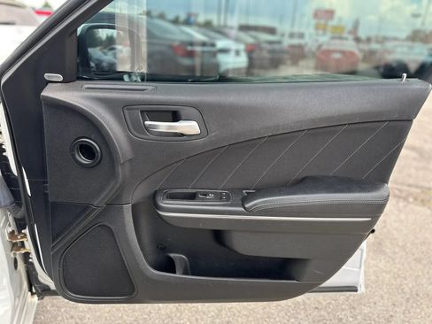 Used 2016 Dodge Charger SXT RWD image 22